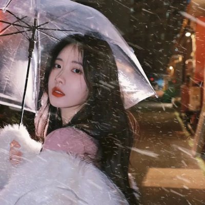 蒂拉和兰妮劫火车